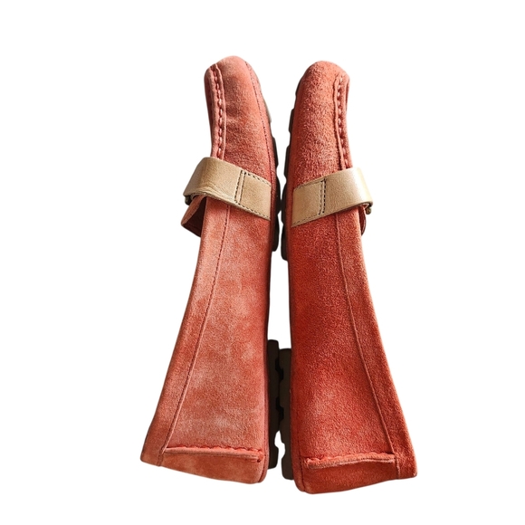 UGG Orange Loafers US 8 Leather Moccasins - Picture 11 of 16